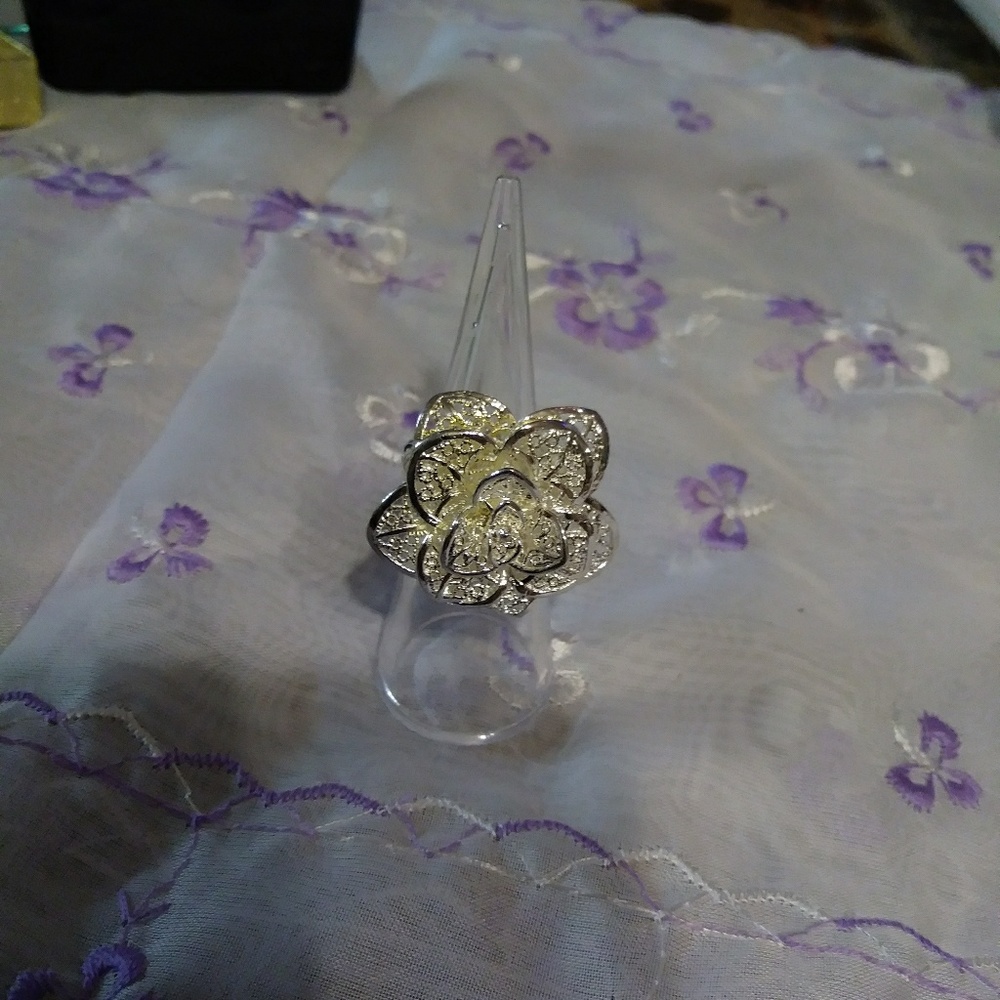 Statement ring - Picture 2 of 5